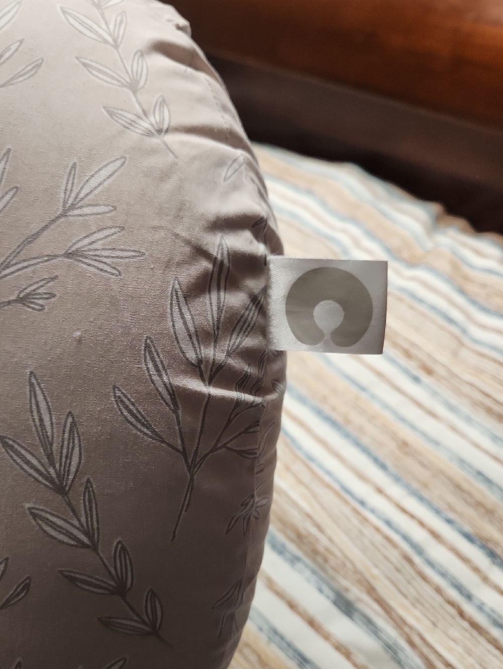 Boppy Nursing Pillow With Cover - Picture 2 of 3